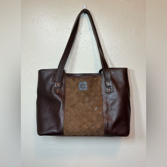 STS Ranchwear Brown Basket Weave Tote, 100% Leather Exterior - Picture 1 of 16